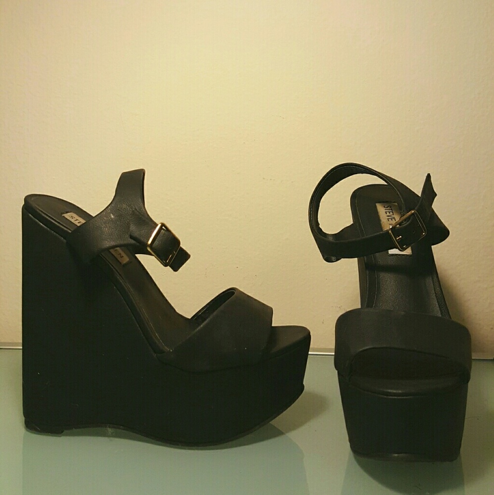 Steve Madden wedges